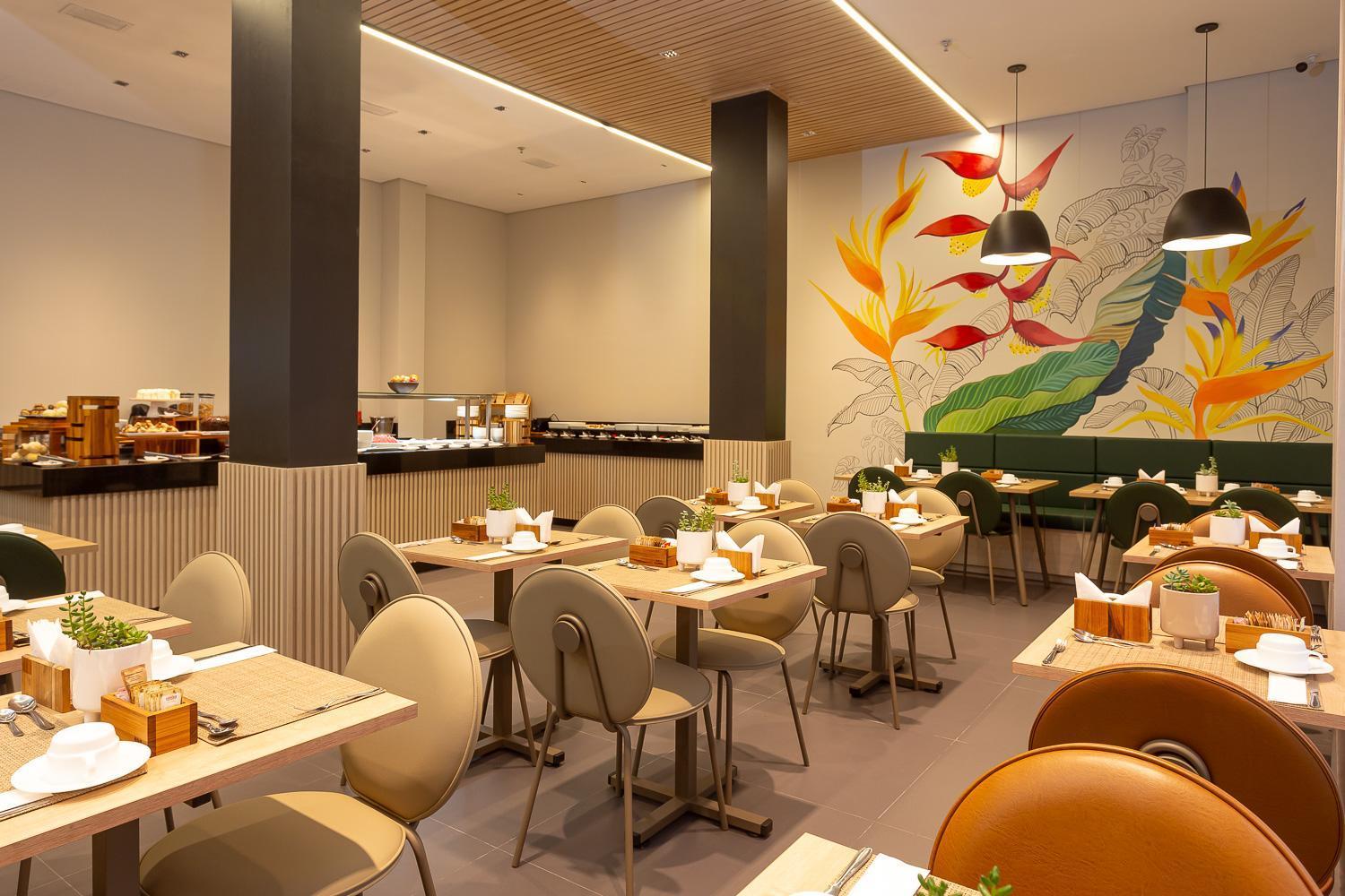 Hotel Roochelle Convention By Nobile Curitiba Exterior foto